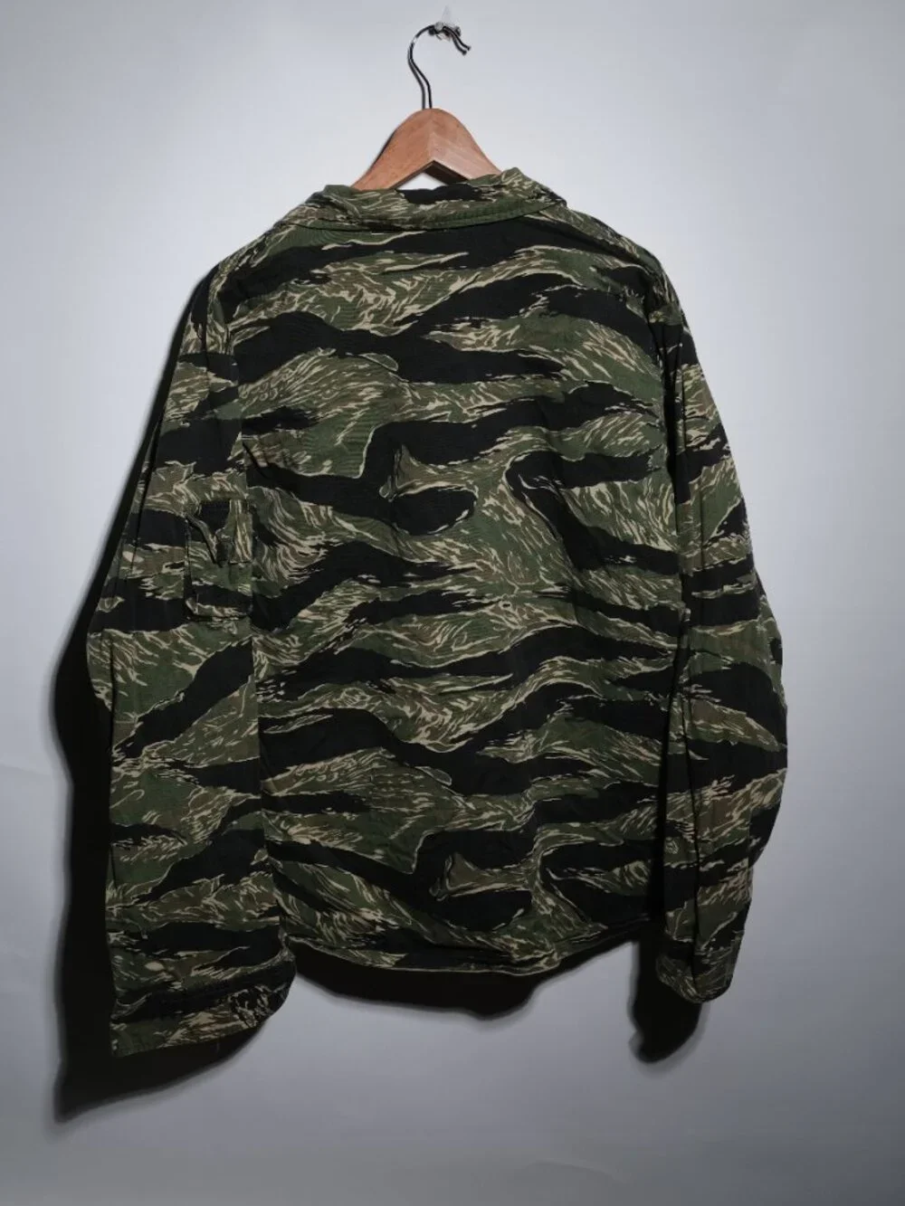 Vintage 1988 Tiger Stripe Products Camo Vietnam Jacket (X-Large)